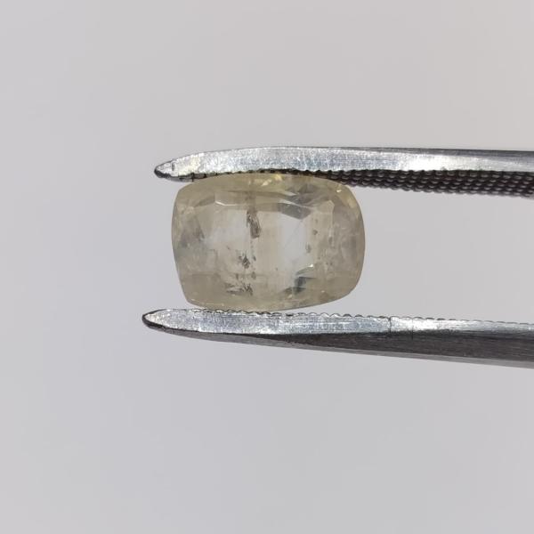 Yellow Sapphire 5.20 Carat
