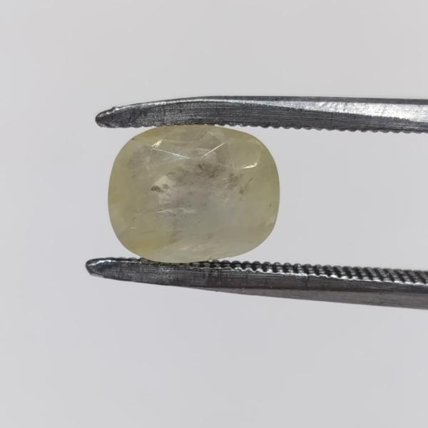 Yellow Sapphire 4.85 Carat