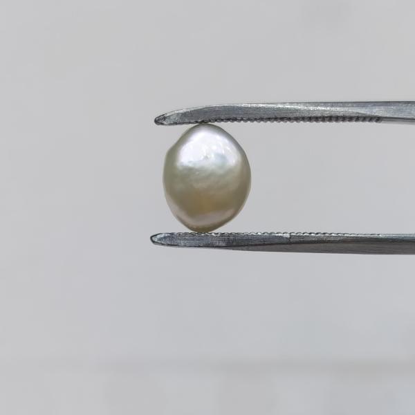 Pearl 4.30 Carat
