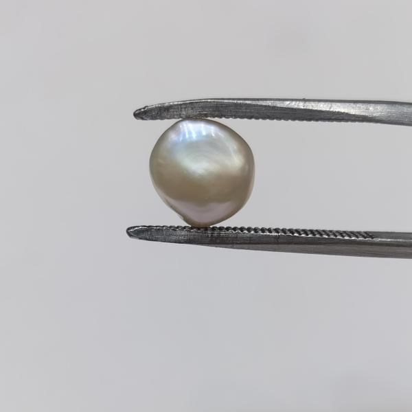 Pearl 3.65 Carat